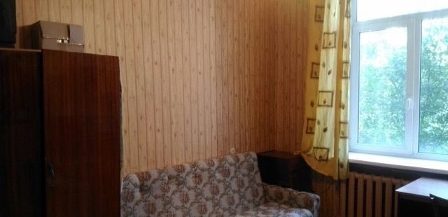 Сдается комната со всеми удобствами Сталинский дом, тихие соседи, м.