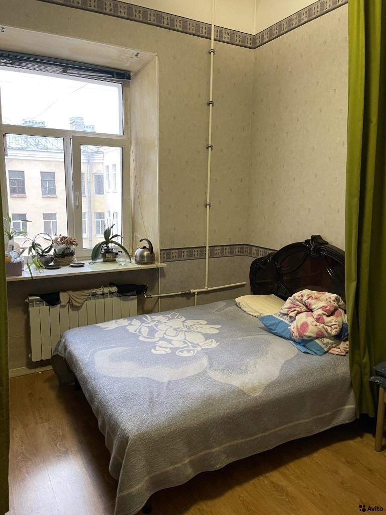Хорошая светлая и уютная комната рядом с метро Чернышевская.
