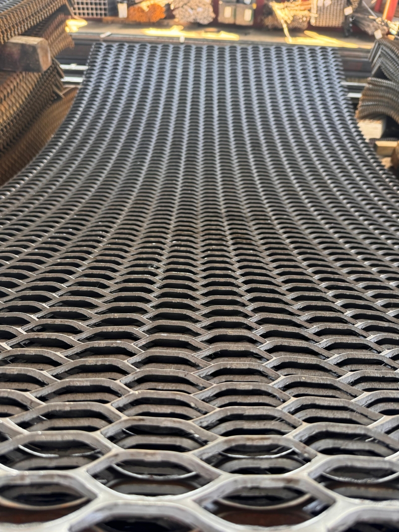 Лист Просечно вытяжной , лист Рифленый